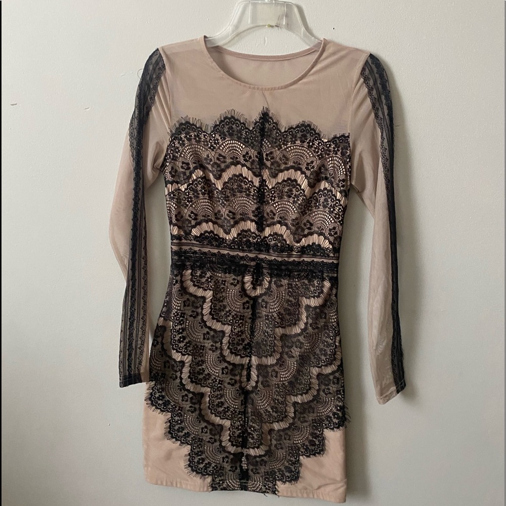Long sleeve nude dress with black lace